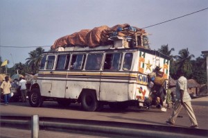 Kraké : bus à destination du Nigeria