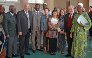 Les représentants des lycées Mathieu Bouké et Jean Moulin, de leurs clubs, le consul honoraire du Bénin à Marseille, Yaya Médé Moussa (l’un des premiers proviseurs du lycée Mathieu Bouké) ainsi que deux adjoints de la municipalité dracénoise.